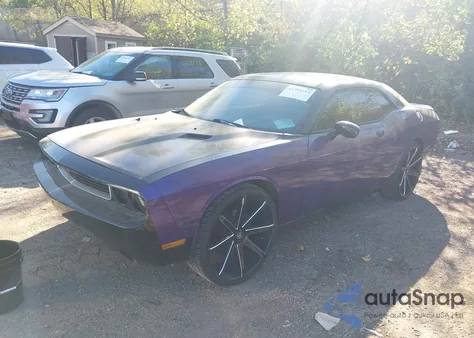 2013 Dodge Challenger Sxt z USA, uszkodzony, nr VIN 2C3CDYAG4DH663072